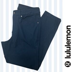 Lululemon Navy Classic Fit ABC 5 Pocket Pants, Size‎ 6, MSRP $128